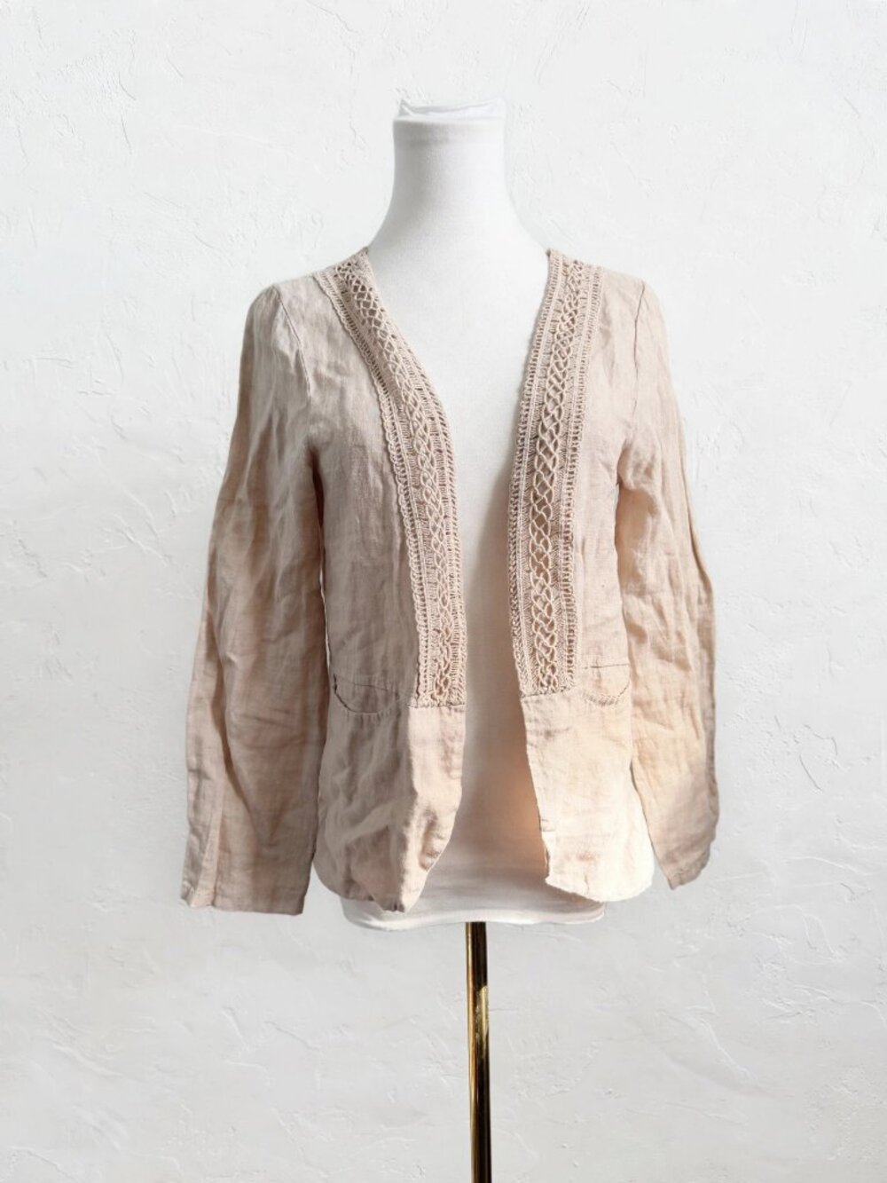 Lungo L'Arno Linen Cardigan with Crochet Trim